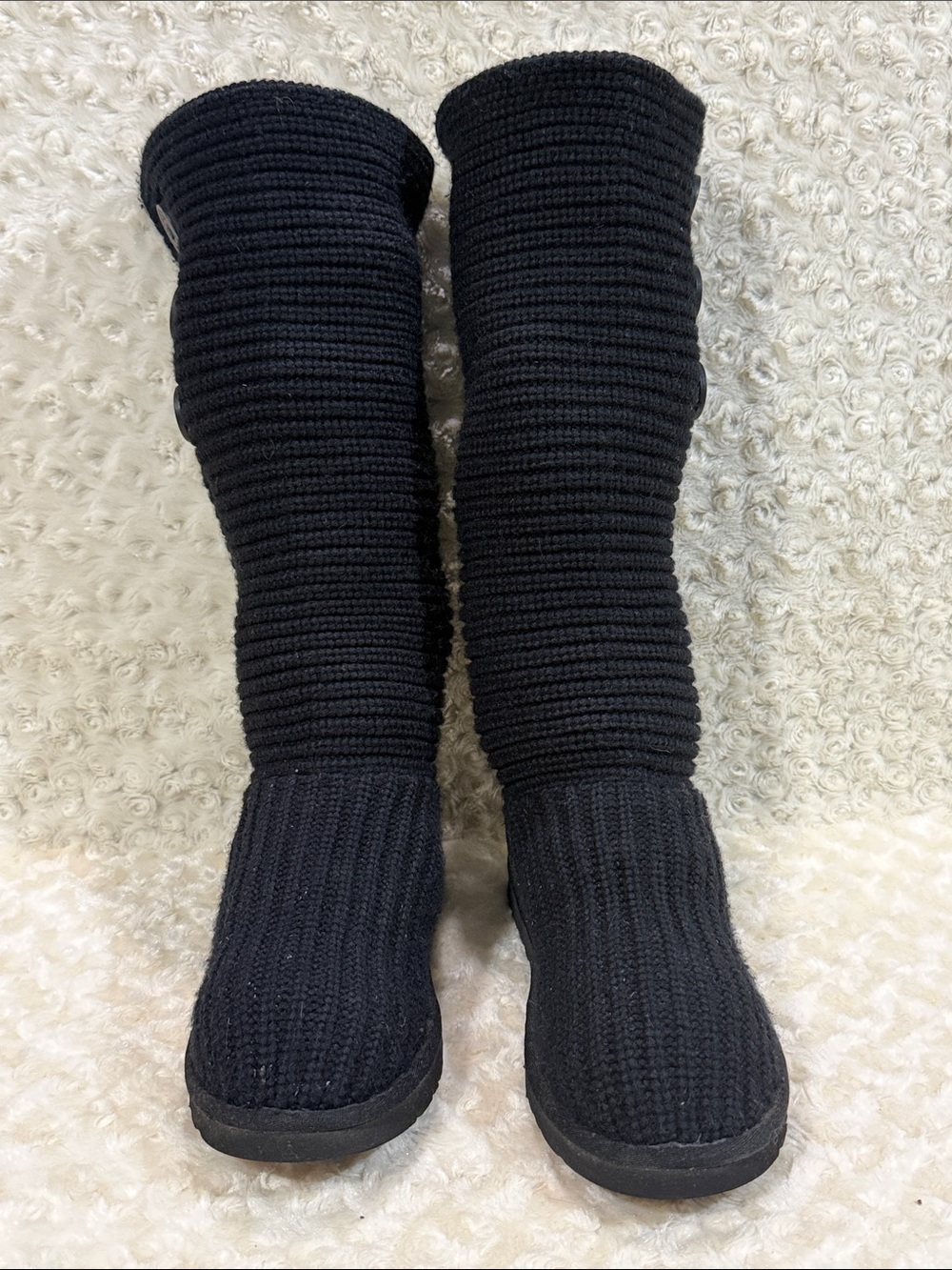 UGG Cardy Knit boots women’s Sz 9